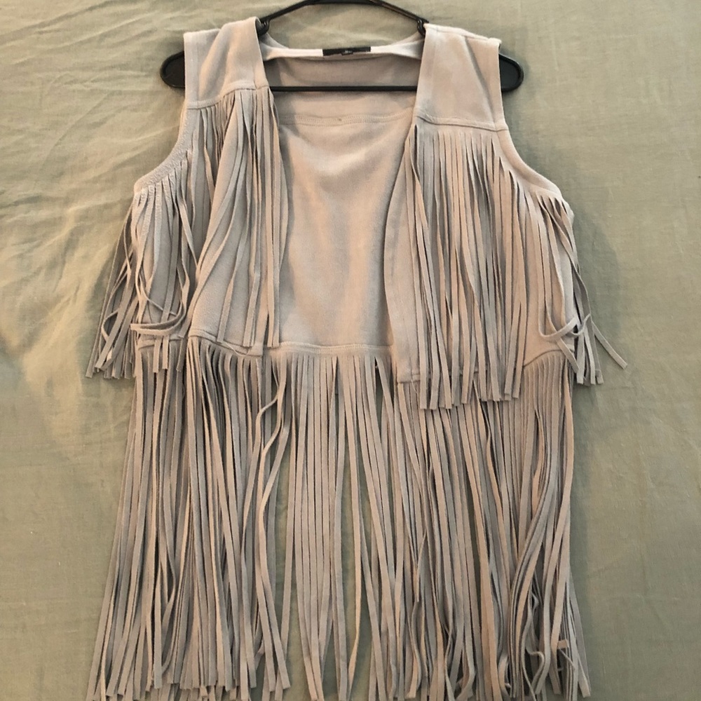 Grey fringe soft vest